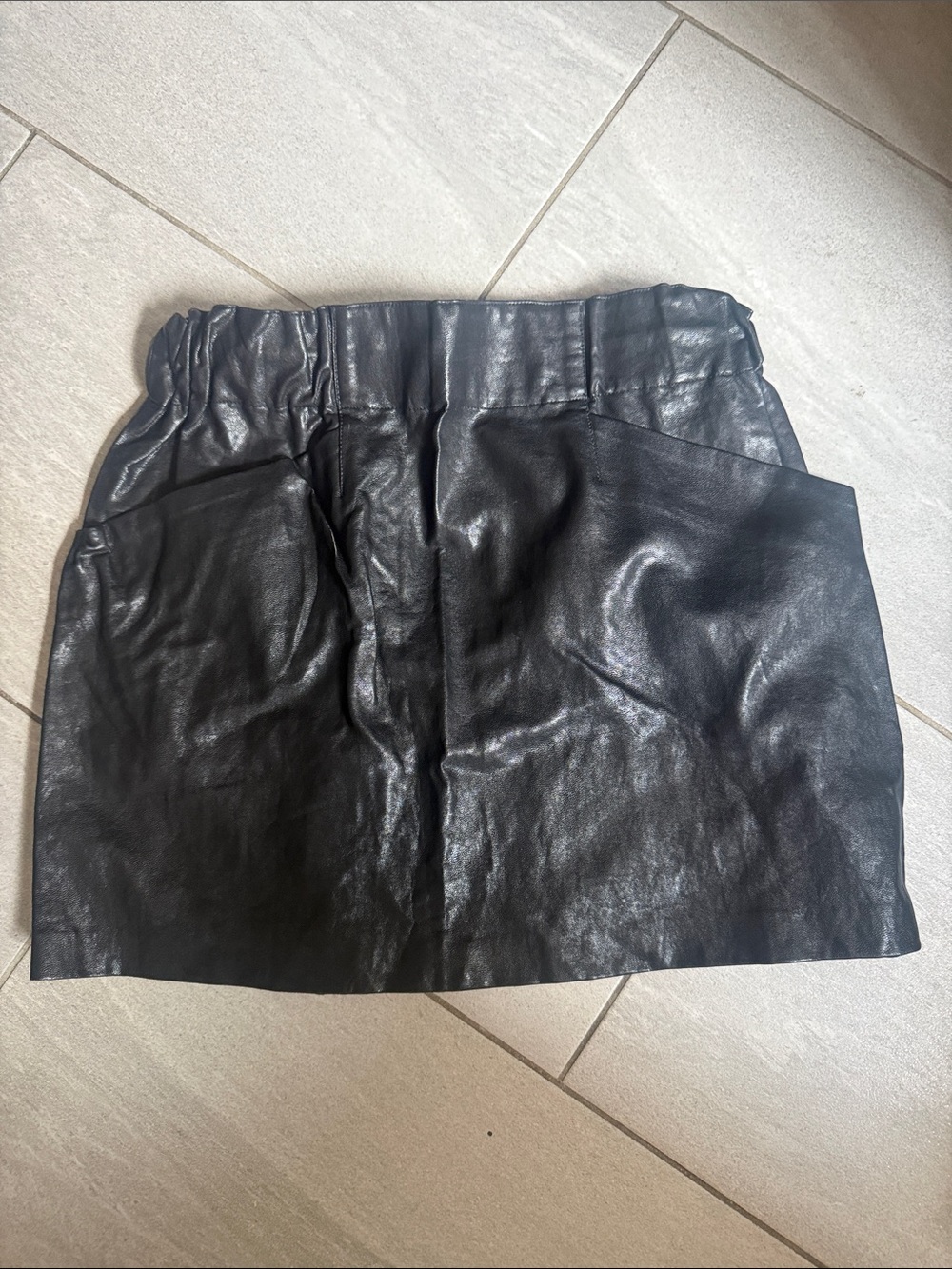 ZARA Black Faux Leather Mini Skirt with side pockets Detail size L